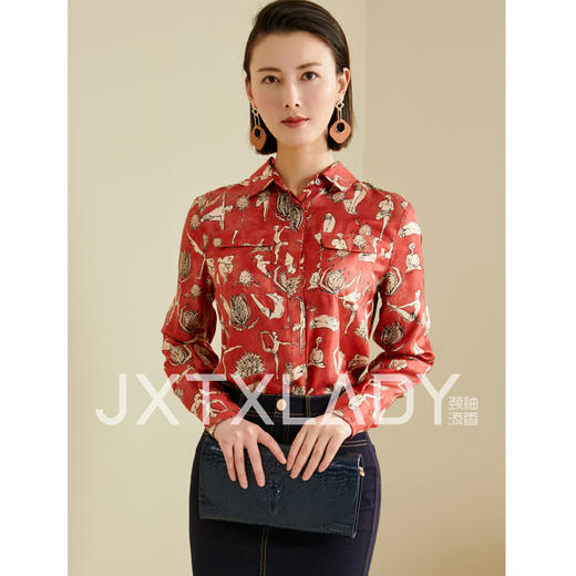 “追光漫舞”瑜伽图腾衬衫JG333728T1XC颈袖添香新款真丝气质时尚修身桑蚕丝印花女士衬衫（四季可穿） 商品图0