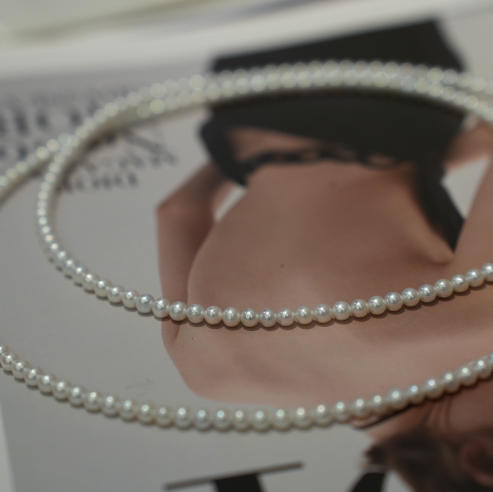 一款多戴！好好看的一个款式呀。可以拆卸的雪花扣子。秋冬天的浪漫氛围感。秋冬需要的存在感来了。4-5mm天然珍珠，还有雪花   5-6，6-7m的天然珍珠。都是很亮很亮的光线。 商品图6