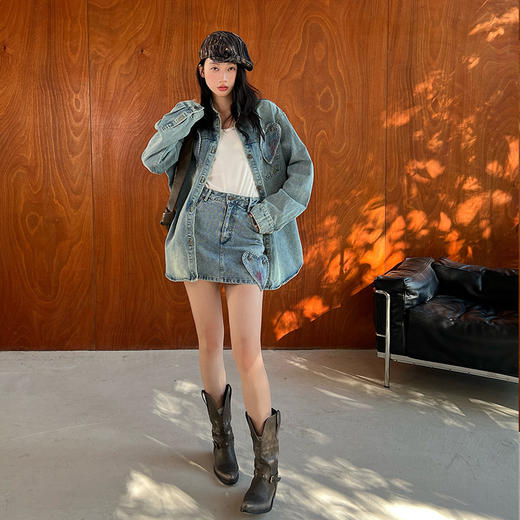 【顺丰包邮】99325 洛诗琳复古做旧喷绘牛仔外套牛仔半裙两件套516 商品图1