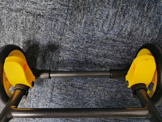 卡片车后轮刹车塑料件（左右各一） 商品图2