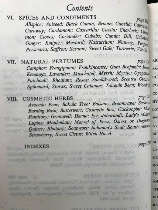 1947年 草药美食 数十幅插图 精装大32开 商品图5