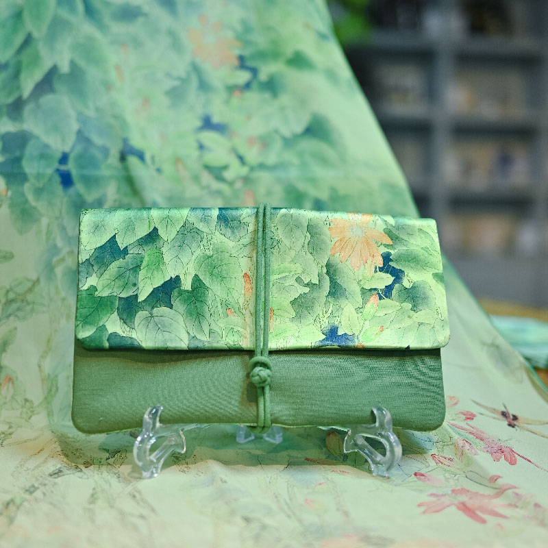 金泉宝墨出品 鲍海斌老师原作凝翠真丝手拿包百搭女包