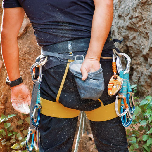 昆明野攀｜成人专业一日户外野攀，每周三、周六、周日可参加，需提前预约教学+体验，每周更新不同攀岩场地，初学者和进阶都可加入，感受户外攀岩的乐趣！ 商品图3