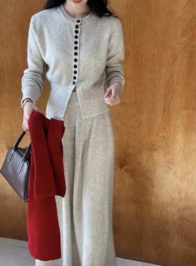 1月15日-2月12日放假；2月13日左右恢复正常发货（）小香风仿羊绒针织套装裙