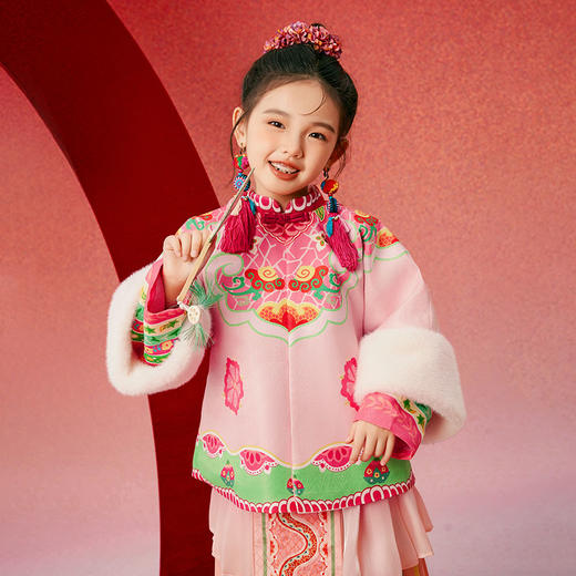 年衣童装女童马面裙唐装外套冬装新款儿童加厚新年中式唐装演出服（下单套装毛绒绒围脖） 商品图0