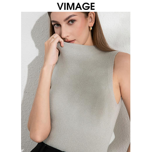 VIMAGE纬漫纪气质小立领无袖修身百搭纯色针织背心秋季新款VC2401308 商品图2