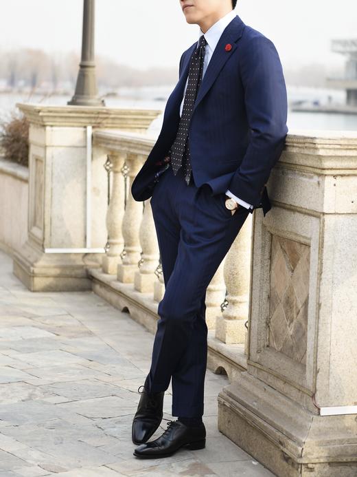 「爱好者直选40款」T.INGENIATOR DRAPE 高克重澳洲美丽诺羊毛全麻衬工艺西装套装 商品图2