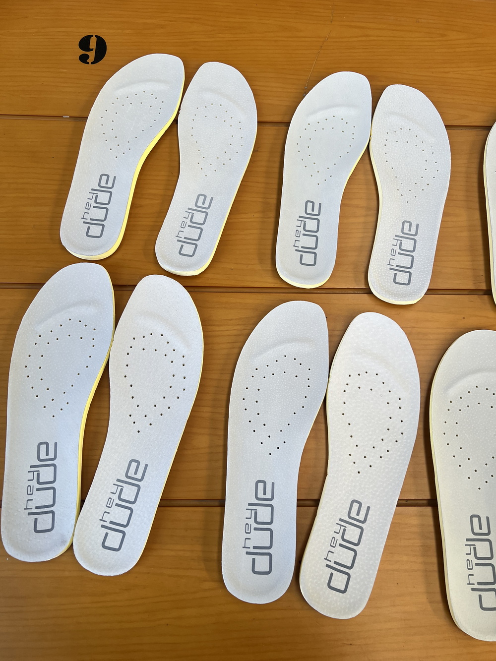 断码清仓！官网一双50块！  可以裁剪！！ 清仓 猪皮加eva复合鞋垫！！无敌的品质！HEY DUDE男女鞋垫舒适透气软底一脚蹬鞋垫