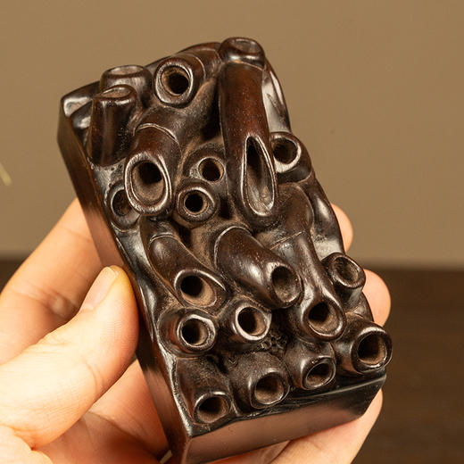 清 紫檀木雕竹根形镇纸 商品图2