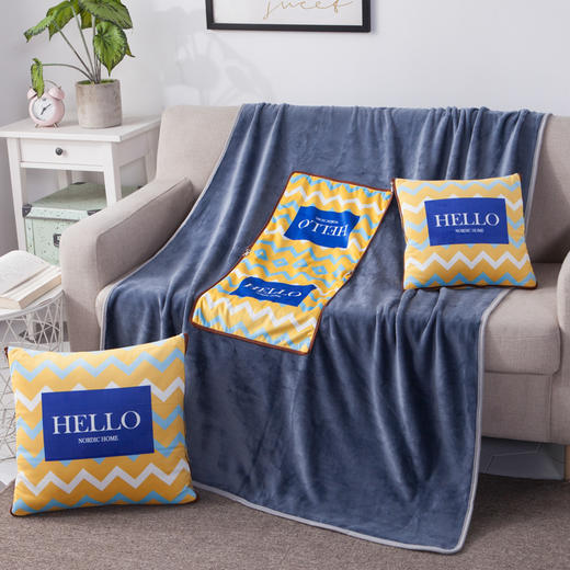 芳恩 多功能暖绒抱枕毯 商品图0