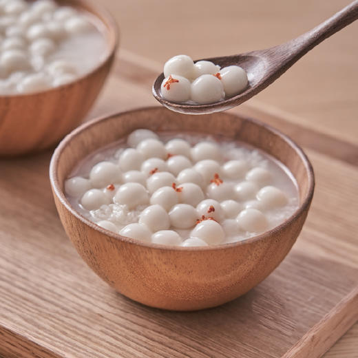 缸鸭狗汤圆 | 传统百年非遗手作工艺 中华名小吃 精选东北五常糯米现磨现做 每一颗都洁白如玉莹润如珠 外皮软糯韧性 内陷细腻香甜 商品图5