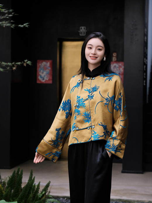 暂不上架|盛唐牡丹|梅兰竹菊漳缎偏襟外套-钉珠款（钉珠花纹随机） 商品图0