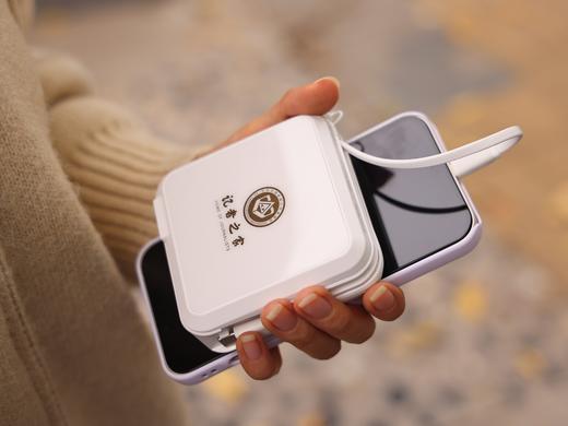 3C标志！机场过安检无压力 记者之家文创产品自带线移动电源充电宝带插头三合一能量棒 商品图4