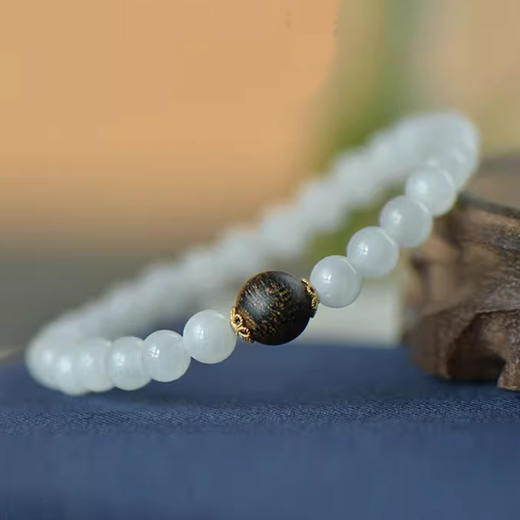 檀香白雪天然和田玉手串 商品图0