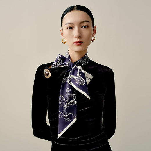 凤凰之家“挚爱缪斯”斜巾 商品图0