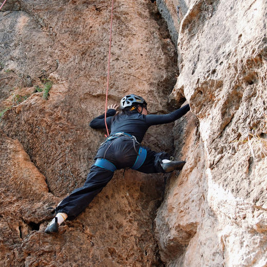 昆明野攀｜成人专业一日户外野攀，每周三、周六、周日可参加，需提前预约教学+体验，每周更新不同攀岩场地，初学者和进阶都可加入，感受户外攀岩的乐趣！ 商品图9
