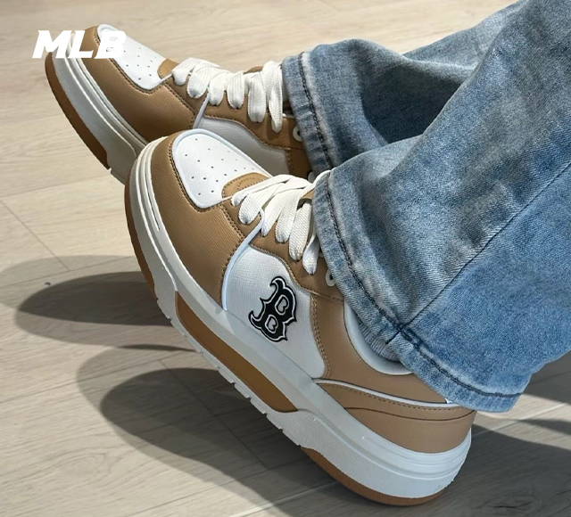 【潮牌特价】MLB男女同款24年春夏新款时尚logo板鞋3ASXCLS4N