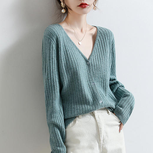 【99/2件】【秋冬新品】羊毛混纺针织开衫 女士V领气质长袖短款外穿针织开衫 商品图0