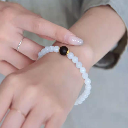 檀香白雪天然和田玉手串 商品图2