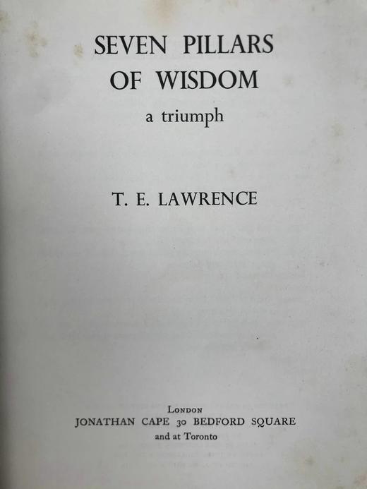 1935年 劳伦斯《智慧七柱》 约50幅插图 漆布精装16开 商品图2