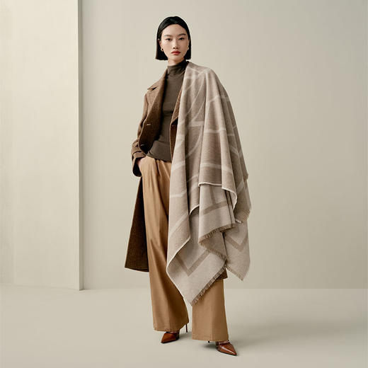 凤凰之家“浪漫不渝”148厘米羊毛围巾 商品图1