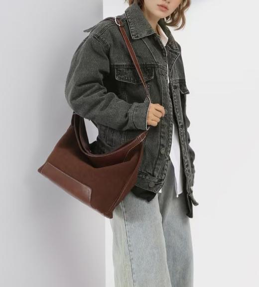 【双旦特惠 明星同款Galarraga】25年新款麂皮绒脏脏包BP0045 商品图6