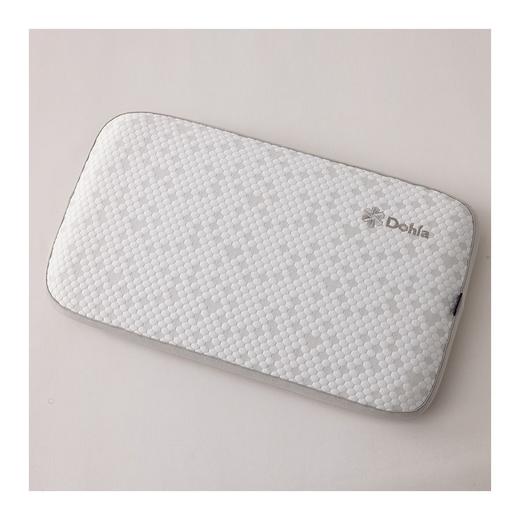 【多喜爱】枕芯--科兰石墨烯微晶记忆护颈枕 商品图2