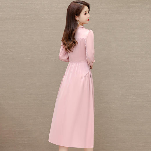 粉色垂感连衣裙春秋季款长袖A字裙 QYM-HL-24NF05-Y 商品图2