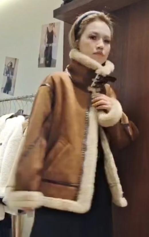 久久红皮毛一体 1912 商品图0