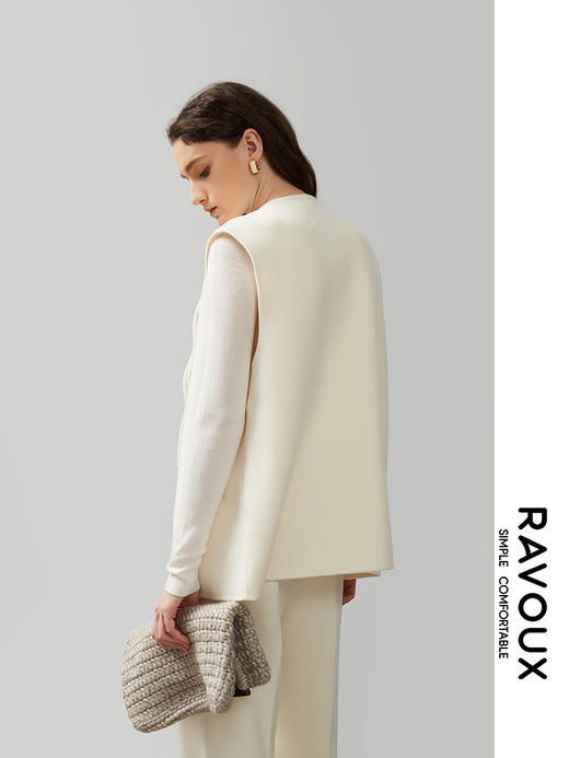 264219902斜门襟羊毛马甲 商品图4