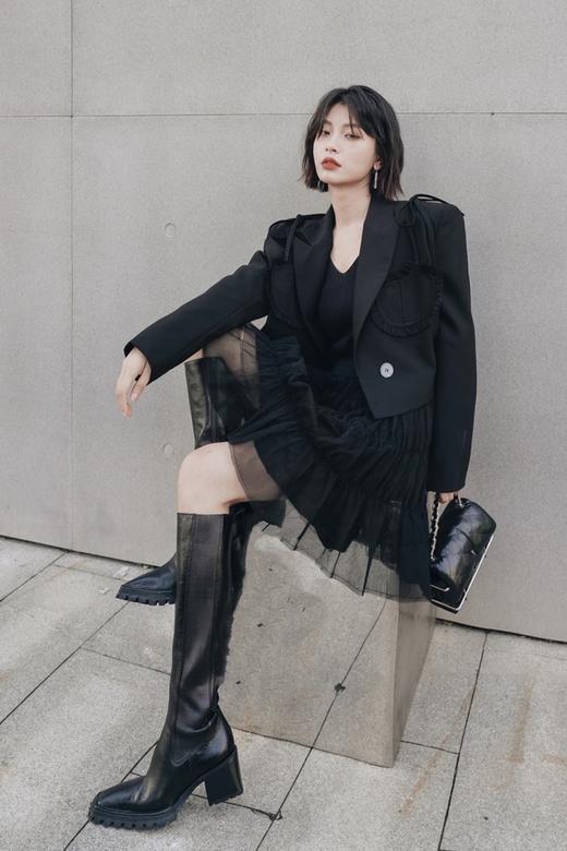 ANSUABEL 气质短款外套V领纱裙套装 14128 商品图3