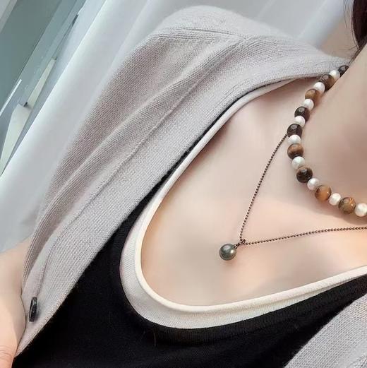 【甄珠贝】 爱惨了的雅丹色系！天然虎眼石和正圆无暇珍珠项链，满满的秋冬氛围感 商品图5