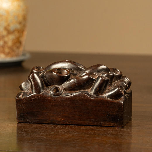 清 紫檀木雕竹根形镇纸 商品图4