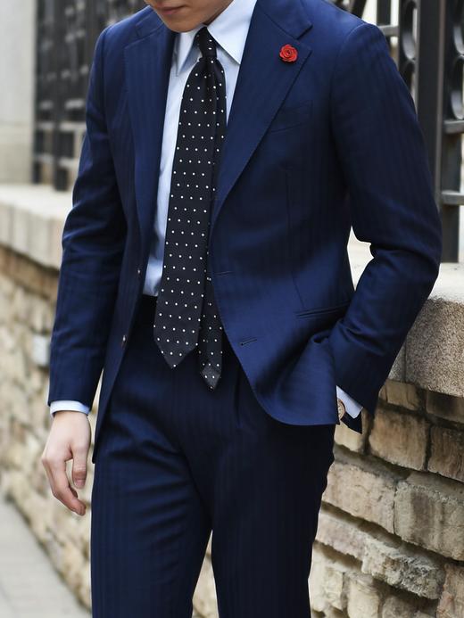 「爱好者直选40款」T.INGENIATOR DRAPE 高克重澳洲美丽诺羊毛全麻衬工艺西装套装 商品图3