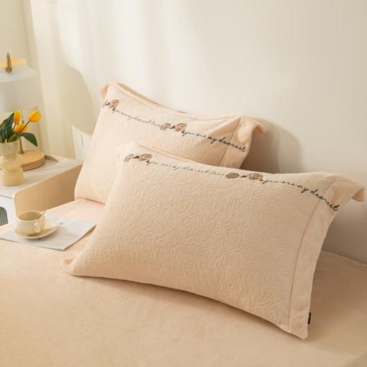 多喜爱 暖暖绒刺绣款保暖四件套南诏公主/紫如烟hl【高克重暖绒】【一触即暖】【精美刺绣】黑科技导电丝 不易掉毛 可水洗 商品图3