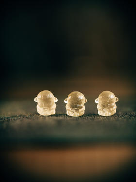 利比亚黄金玻璃陨小猴子 Q版 书桌、电脑桌摆件【器悟雅玩】