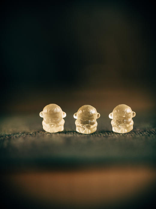 利比亚黄金玻璃陨小猴子 Q版 书桌、电脑桌摆件【器悟雅玩】 商品图0