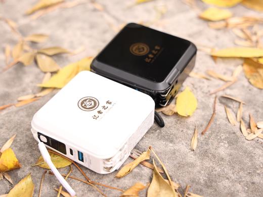 3C标志！机场过安检无压力 记者之家文创产品自带线移动电源充电宝带插头三合一能量棒 商品图0