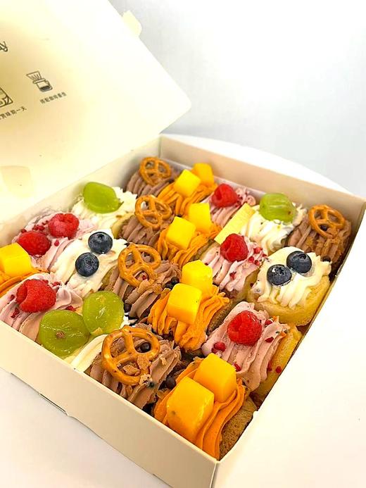 四拼煎蛋卷（花漾莓莓，原味奶油，巧克力，和风蒙布朗） 商品图0