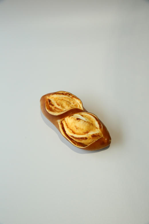 咸蛋黄肉松碱水（10:30出炉） 商品图0