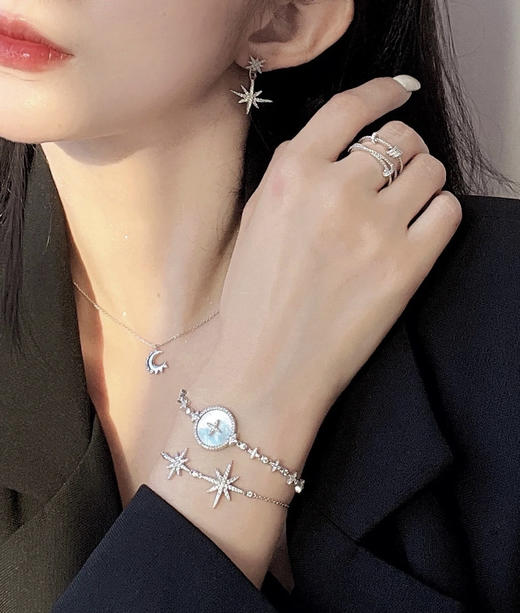 年后发！【Apm同款戒指、手链合集】销量爆款！经典款都在这里🔥世上最全合集！穿搭不可缺少的神仙饰品🤩精选门店爆款❗官网千元价位❗锌合金镀厚银和镀18K真金+施华洛珍珠+天然贝壳材质+微镶5A级锆石 商品图14