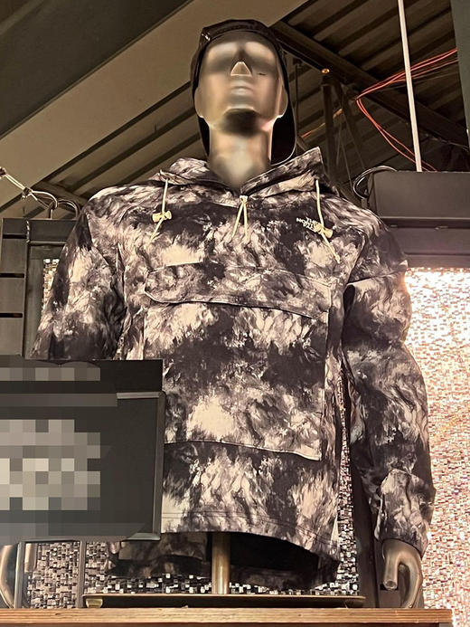 THE NORTH FACE/北面  男士刺绣标插肩袖迷彩抽绳连帽运动外套 商品图1