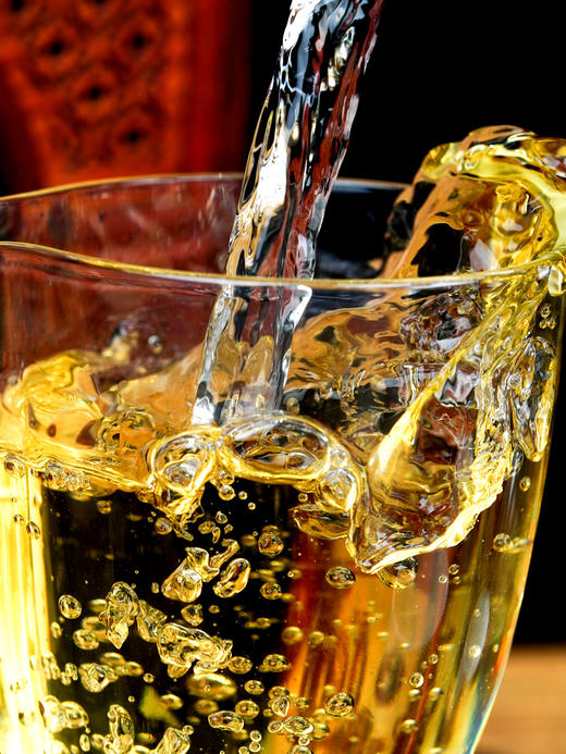 【铜箐河单株】2020年易武铜箐河茶王级单株 全程派人定点守株守茶 保真保纯 250克/砖 拍5发6拍20发25 商品图5