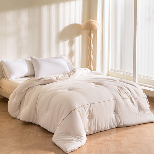 多喜爱-羊毛被<莉莉娅大豆澳绒三合芯冬被> 商品图1