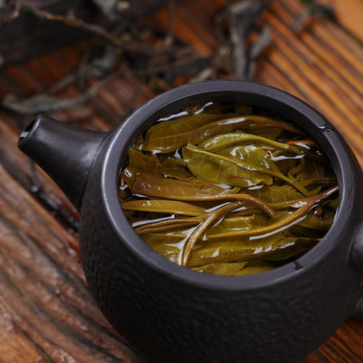 【南本老寨单株】大茶园最靠近茶王树的6棵大单株古树 2024年春茶云南勐宋普洱生茶纯料散茶木箱装500g 商品图3