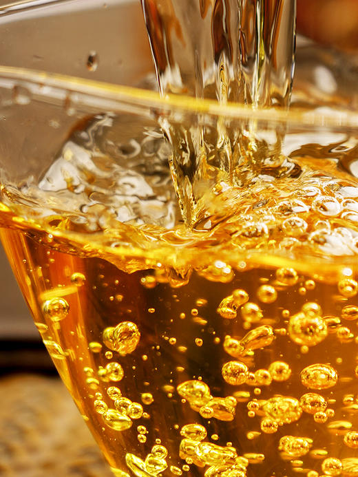 【王侯将相-虎威将军：赵云】2024年升级版傲世来袭 一芽一叶成就一片茶饼 比冰岛老寨单株更奢侈更豪华！一套内含6饼，拍5套发6套 商品图5