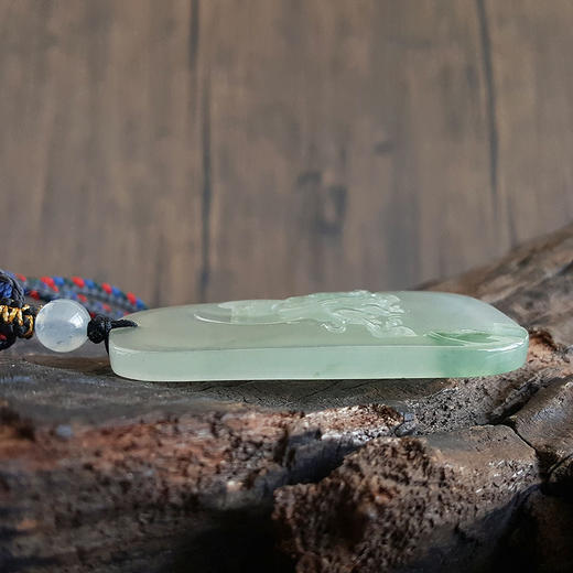 【天然正品】A货翡翠天然收藏级冰种湖水绿飘花观音造型翡翠（平安、吉祥）吊坠项链59.4*38.2*7.0MM中性款现售价：16800！021124XY03 商品图6