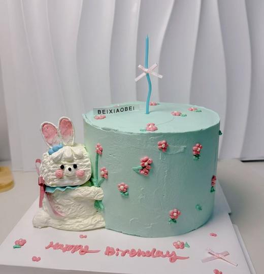 抱抱兔-加高手绘奶油霜卡通蛋糕 商品图0