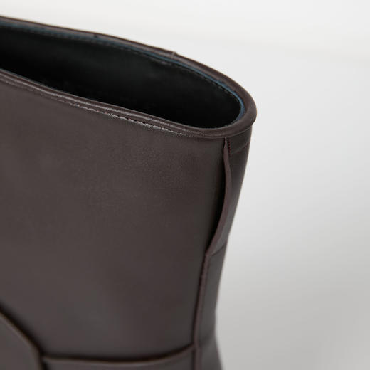 ROMI STUDIO“率性简约” 头层软牛皮拼混种羊皮中筒靴 RW24WP30707 商品图4