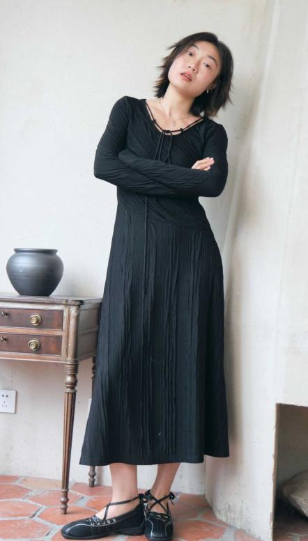 质感皱褶绑带设计度假风连衣裙 商品图0